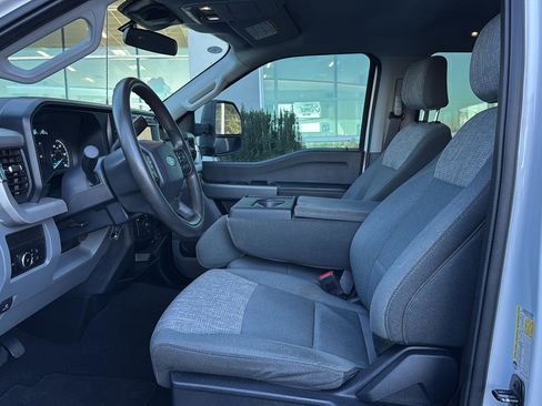 Used 2024 Ford F250 XLT image 8