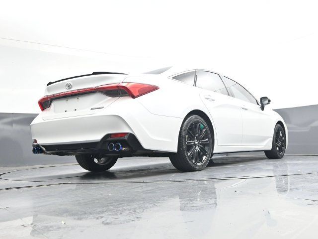 Used 2019 Toyota Avalon Touring FWD image 33
