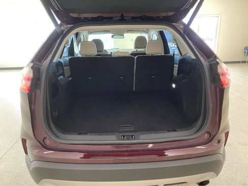 Used 2019 Ford Edge Titanium image 7