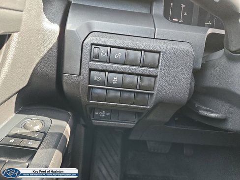 Used 2024 Toyota Tacoma SR RWD image 28