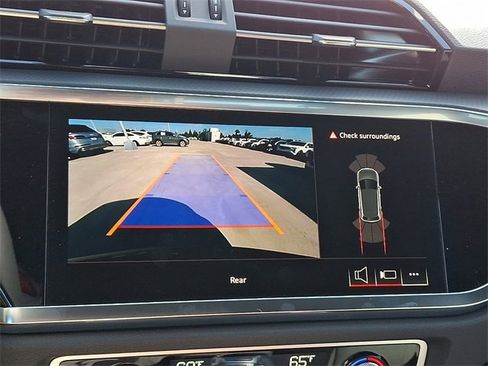 New 2025 Audi Q3 2.0T Premium image 14