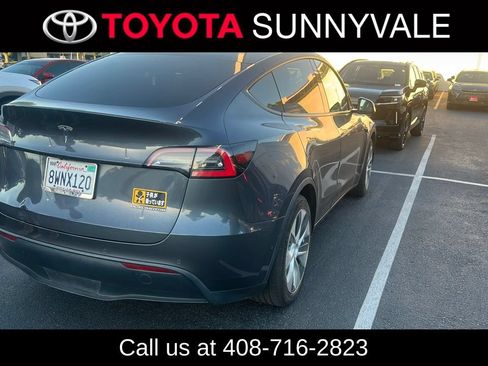 Used 2021 Tesla Model Y Long Range AWD/4WD image 2