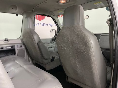 Used 2014 Ford E-350 and Econoline 350 XL w/ Power Windows & Locks Group RWD image 15