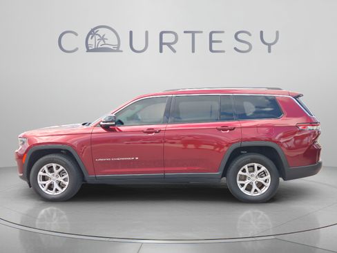 Used 2021 Jeep Grand Cherokee L Limited AWD/4WD image 2
