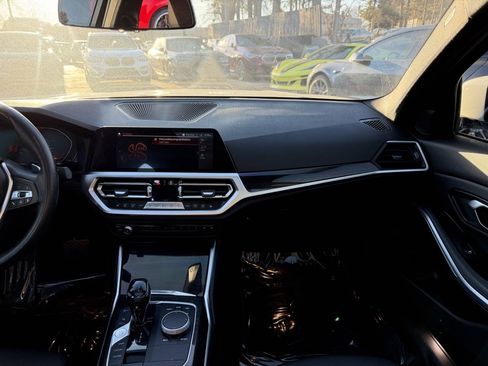Used 2019 BMW 330i xDrive Sedan w/ Convenience Package image 28