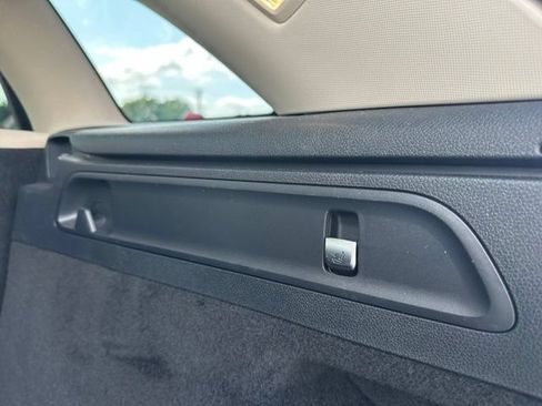 Used 2022 Mercedes-Benz GLC 300 4MATIC image 43