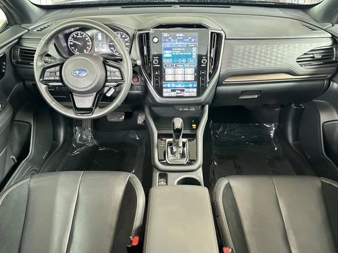 Used 2025 Subaru Forester Touring image 13