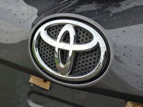 Used 2016 Toyota RAV4 Limited AWD/4WD image 30