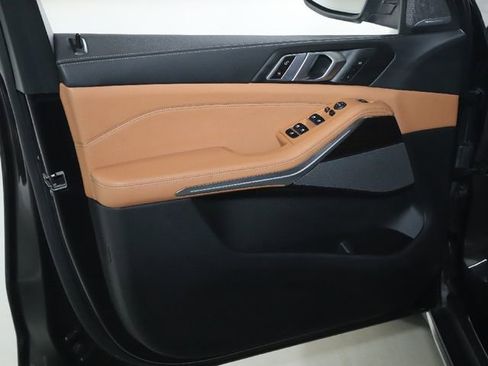 Certified 2025 BMW X5 xDrive40i w/ Premium Package image 16