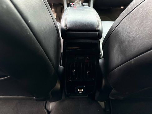 Used 2022 Jeep Compass Limited image 16