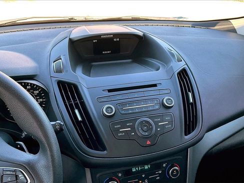 Used 2017 Ford Escape SE image 6