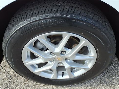 Used 2022 Chevrolet Equinox LT image 10