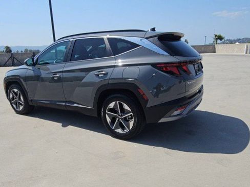 Used 2025 Hyundai Tucson SEL FWD image 6