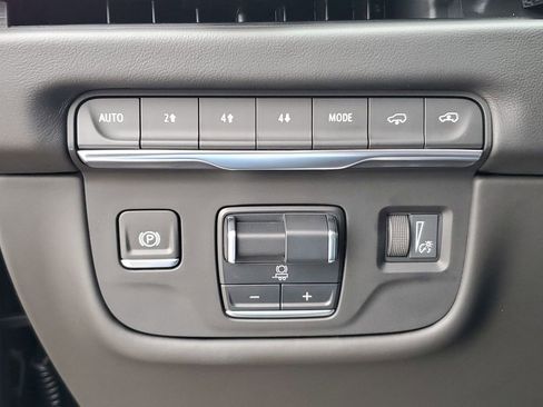 Certified 2025 Cadillac Escalade Sport Platinum w/ LPO, Floor Liner Package image 19