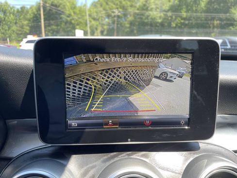 Used 2017 Mercedes-Benz C 300 4MATIC Sedan image 21