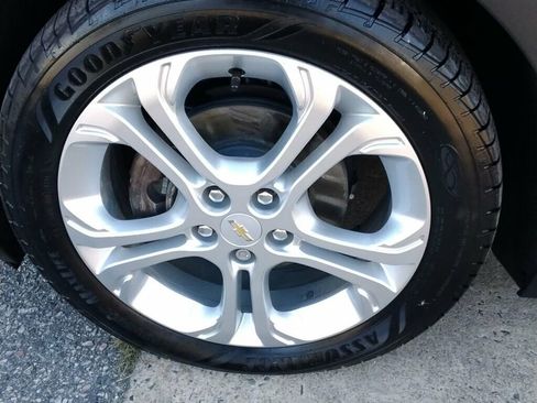 Used 2021 Chevrolet Bolt LT image 30