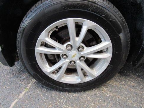 Used 2017 Chevrolet Equinox LS AWD/4WD image 9