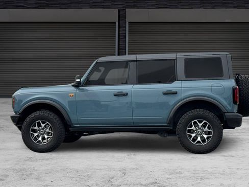 Used 2023 Ford Bronco Badlands image 7