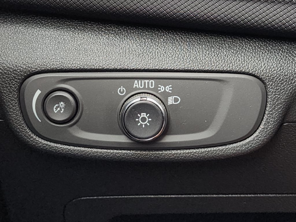 Used 2025 Chevrolet TrailBlazer LT FWD image 29