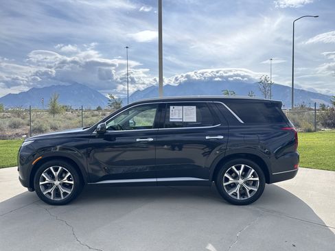 Used 2022 Hyundai Palisade SEL w/ Premium Package AWD/4WD image 2