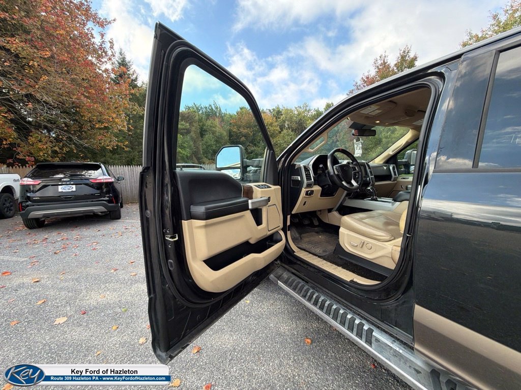 Used 2015 Ford F150 Lariat w/ Equipment Group 501A Mid AWD/4WD image 13