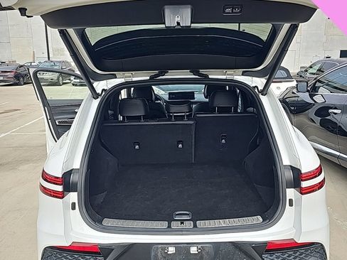 Used 2022 Genesis GV70 3.5T Sport w/ Sport Prestige Package image 13