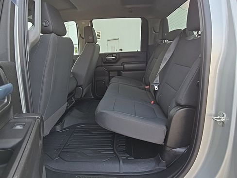 Used 2022 GMC Sierra 3500 Pro w/ Convenience Package image 23