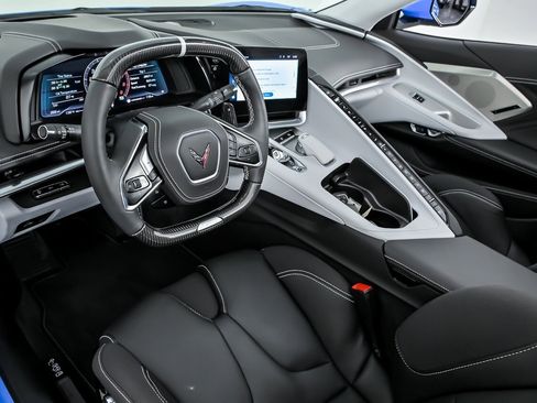 Used 2024 Chevrolet Corvette Z06 w/ Z07 Performance Package RWD image 21