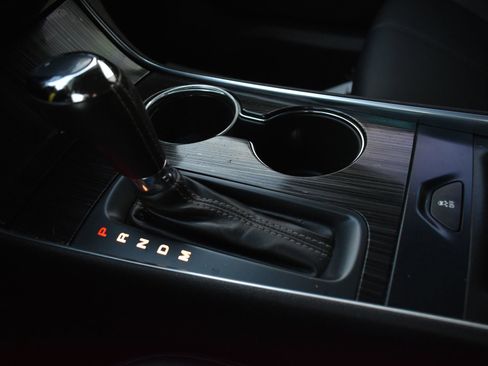 Used 2017 Chevrolet Impala LT image 29