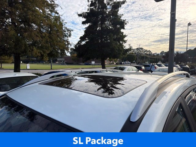 Used 2013 Nissan Rogue SL AWD/4WD image 16