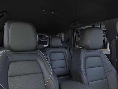 New 2026 Chevrolet Equinox LT w/ Convenience Package II FWD image 24