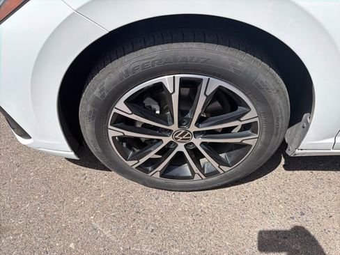 Used 2025 Volkswagen Jetta Sport FWD image 10