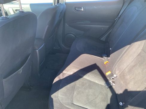 Used 2015 Nissan Rogue S w/ Convenience Package image 12