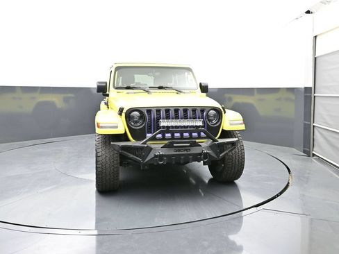 Used 2023 Jeep Wrangler Unlimited Sahara w/ Cold Weather Group AWD/4WD image 2