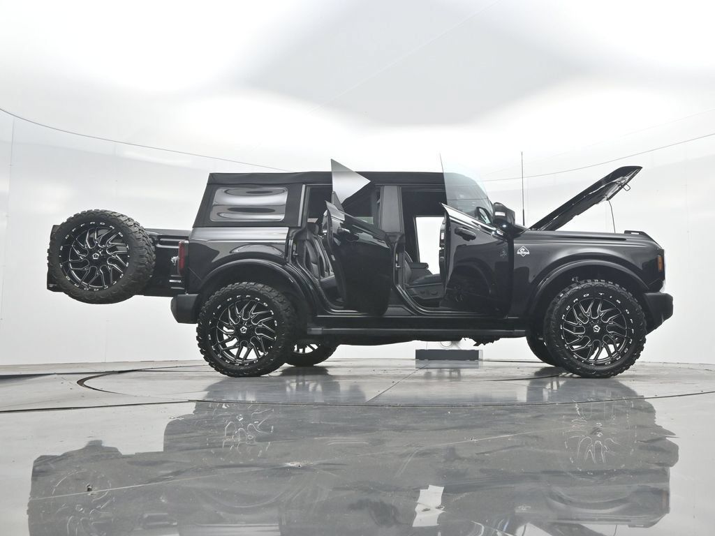 Used 2024 Ford Bronco Outer Banks AWD/4WD image 52