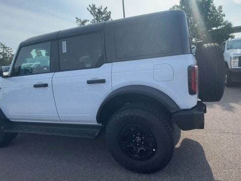 New 2026 Ford Bronco Outer Banks w/ Sasquatch Package AWD/4WD image 4