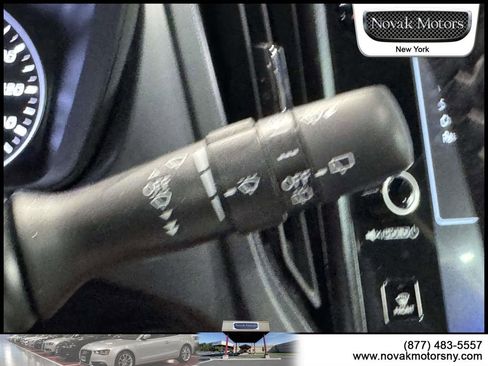 Used 2025 Subaru Forester Premium AWD/4WD image 23