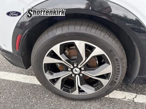 Used 2023 Ford Mustang Mach-E Premium image 20