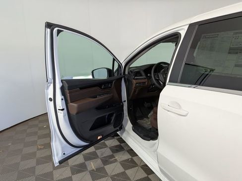 New 2026 Honda Odyssey Touring image 17