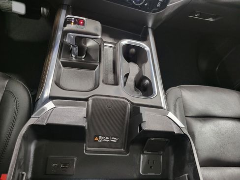 Used 2026 Chevrolet Silverado 1500 RST w/ Dark Appearance Package image 18