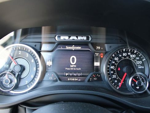 Used 2022 RAM 1500 Laramie AWD/4WD image 23