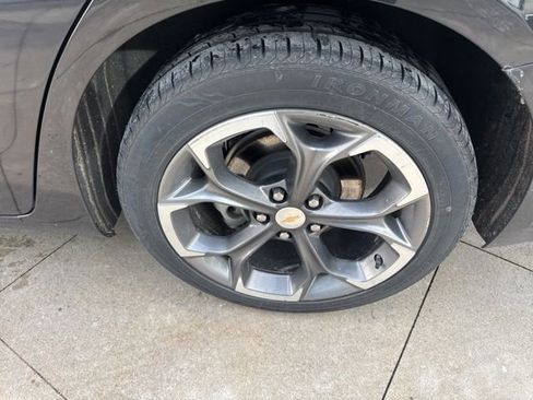 Used 2023 Chevrolet Malibu LT image 12