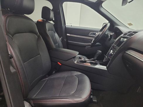 Used 2017 Ford Explorer Sport w/ Equipment Group 401A AWD/4WD image 21
