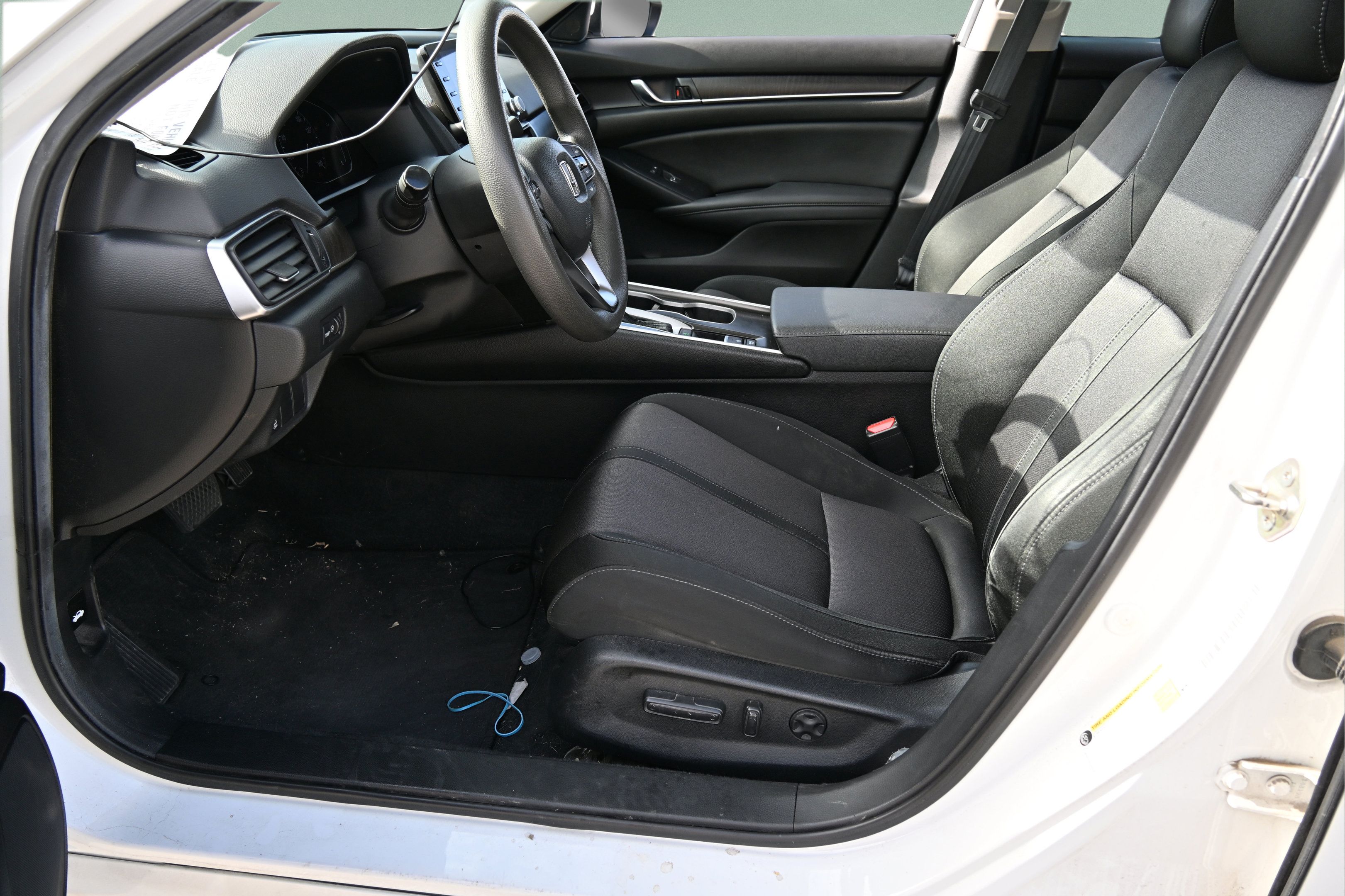 Used 2019 Honda Accord EX image 18