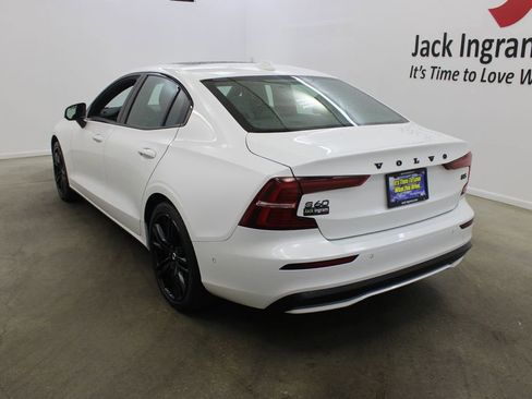 Certified 2024 Volvo S60 B5 Plus FWD image 3