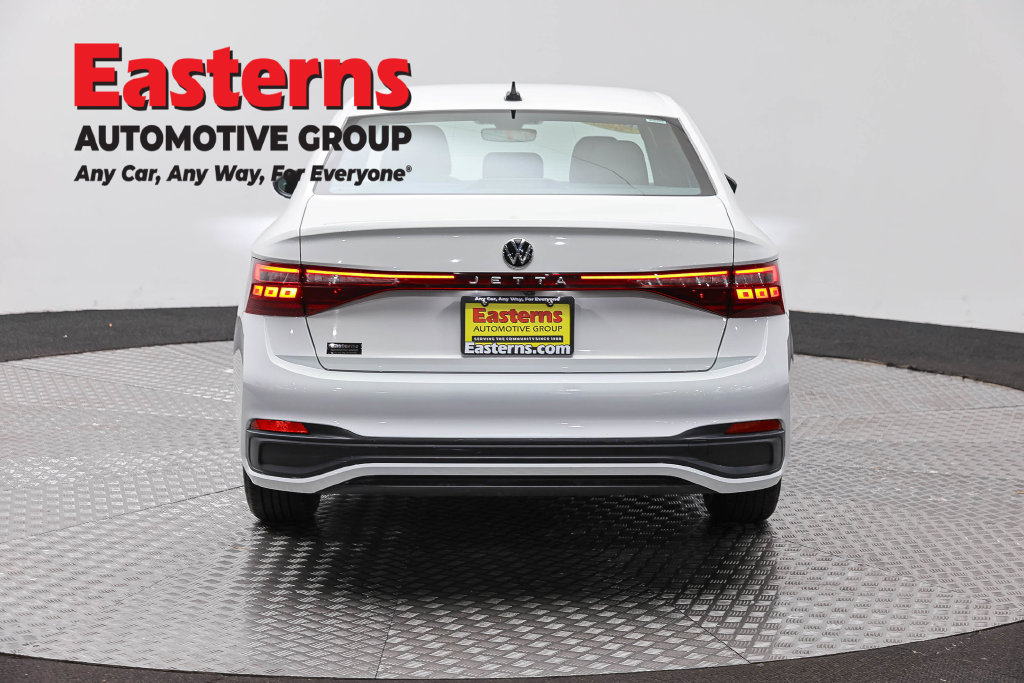 Used 2025 Volkswagen Jetta Sport FWD image 7