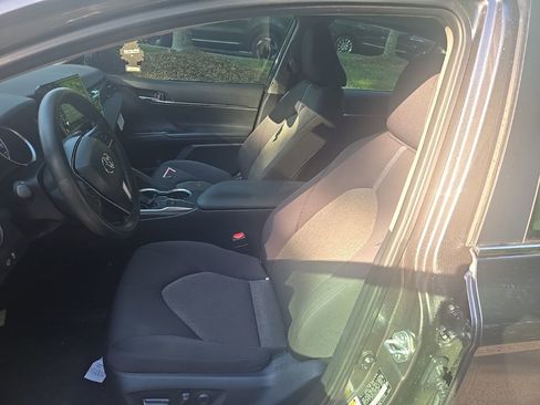 Used 2024 Toyota Camry LE w/ Convenience Package FWD image 4