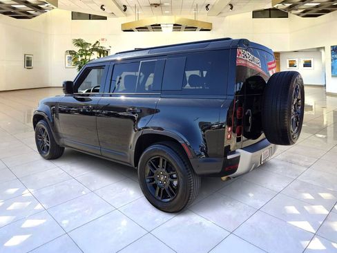 Used 2025 Land Rover Defender 110 S AWD/4WD image 5