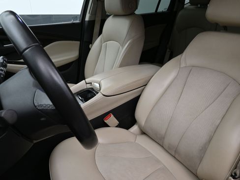 Used 2019 Buick Envision Preferred image 11