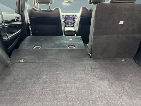 Used 2019 Jeep Grand Cherokee Limited AWD/4WD image 33